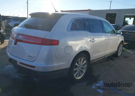 2010 Lincoln Mkt Ecoboost z USA, uszkodzony, nr VIN 2LMHJ5AT6ABJ14459